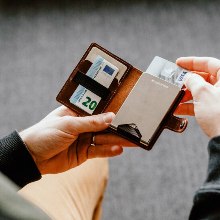 Blog 27 Ledlenser Lite Wallet